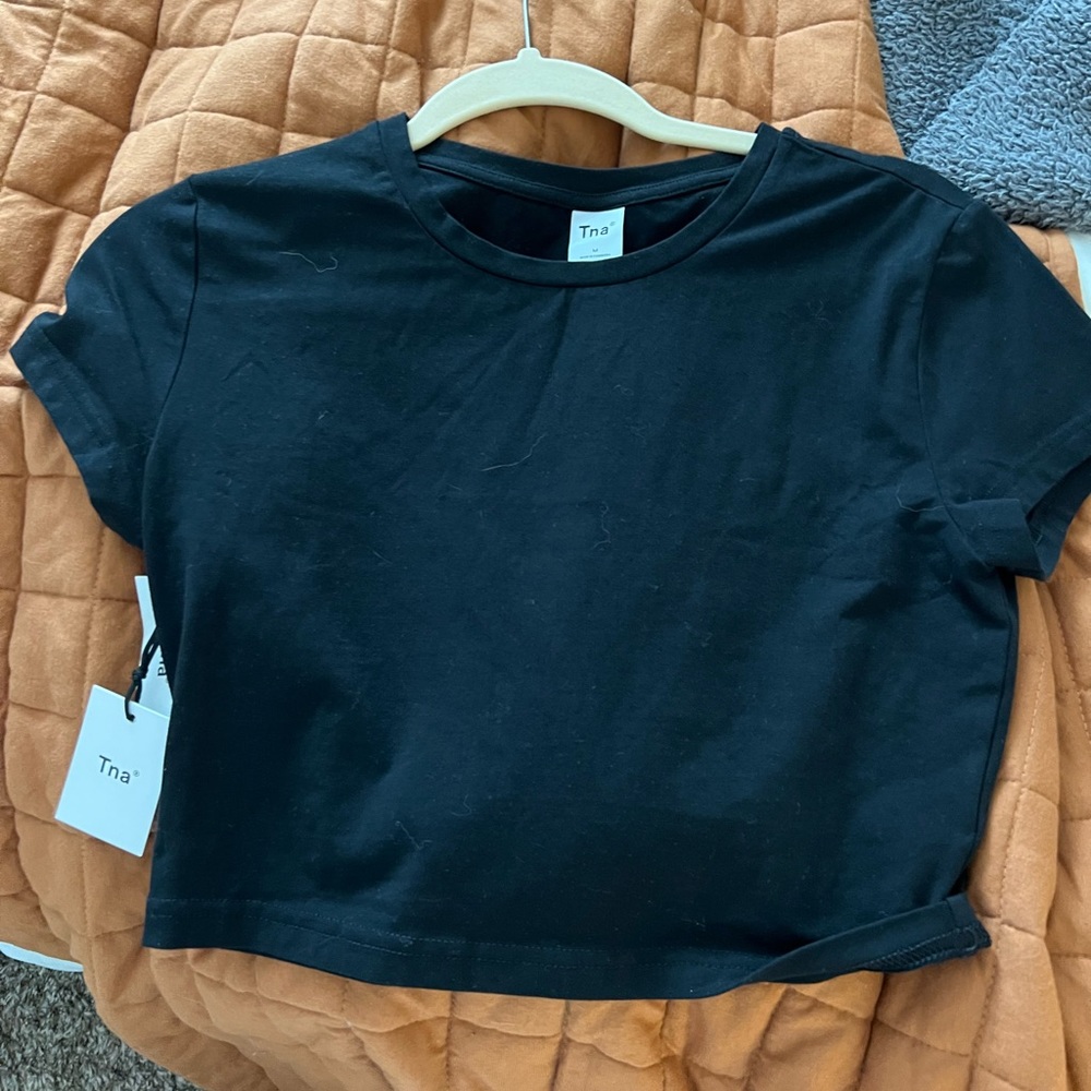 Aritzia Tee